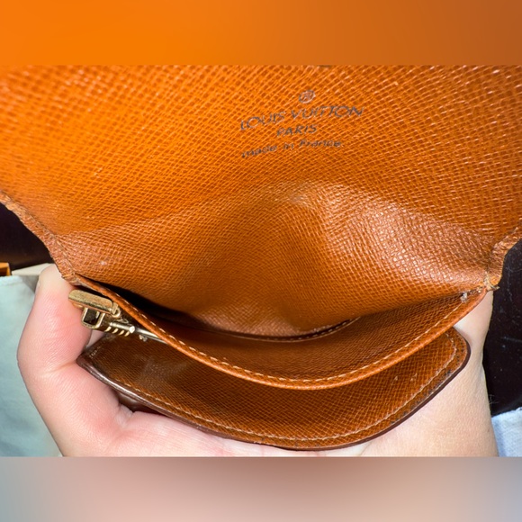 Louis Vuitton Monogram key holder - Picture 8 of 10